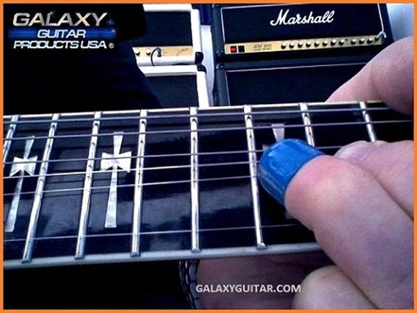 Precise string bending with Guitar finger protector